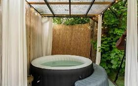 3Bed 2Bath With Garden Sauna & Hot Tub